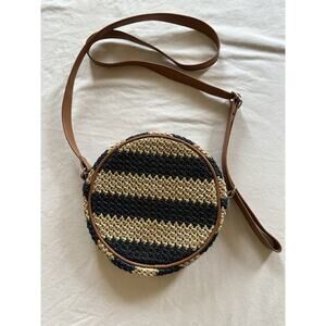 Boho Straw Circle Crossbody Bag – Black & Tan Woven Purse